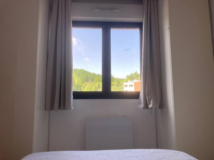 Superbe Appartement Avec Piscine Et Garage Péone Esterno foto
