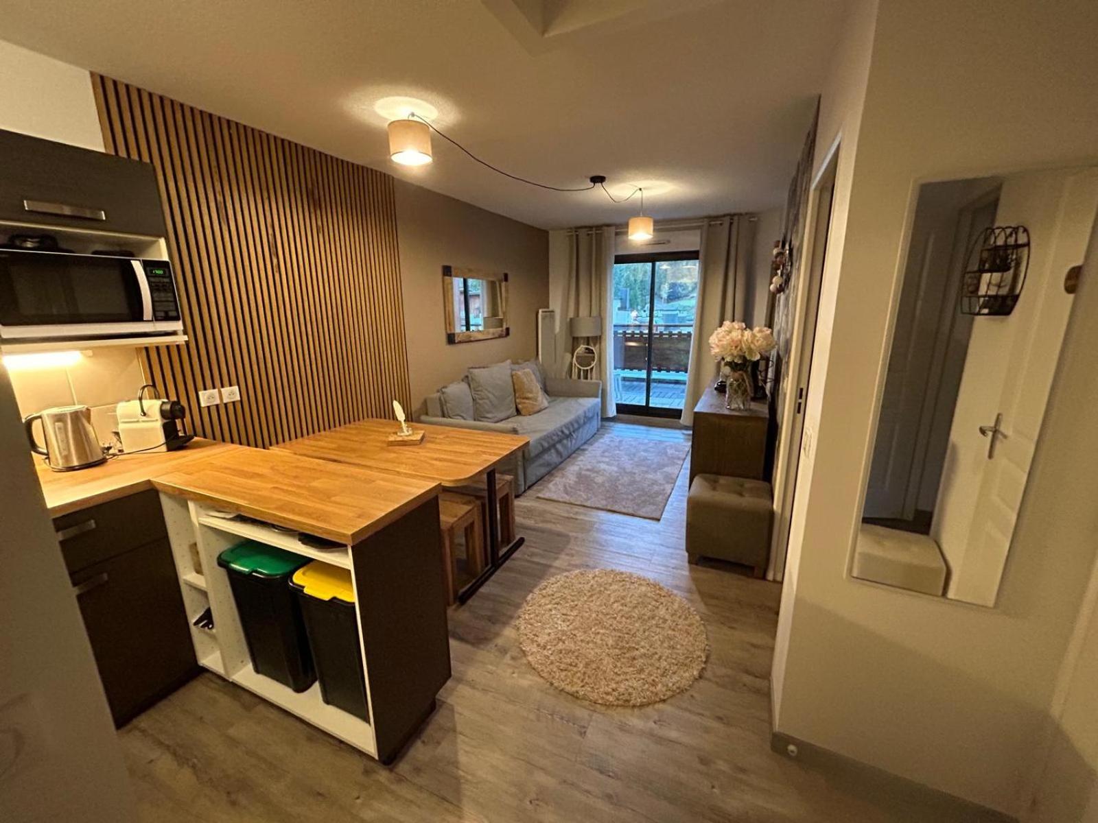 Superbe Appartement Avec Piscine Et Garage Péone Esterno foto