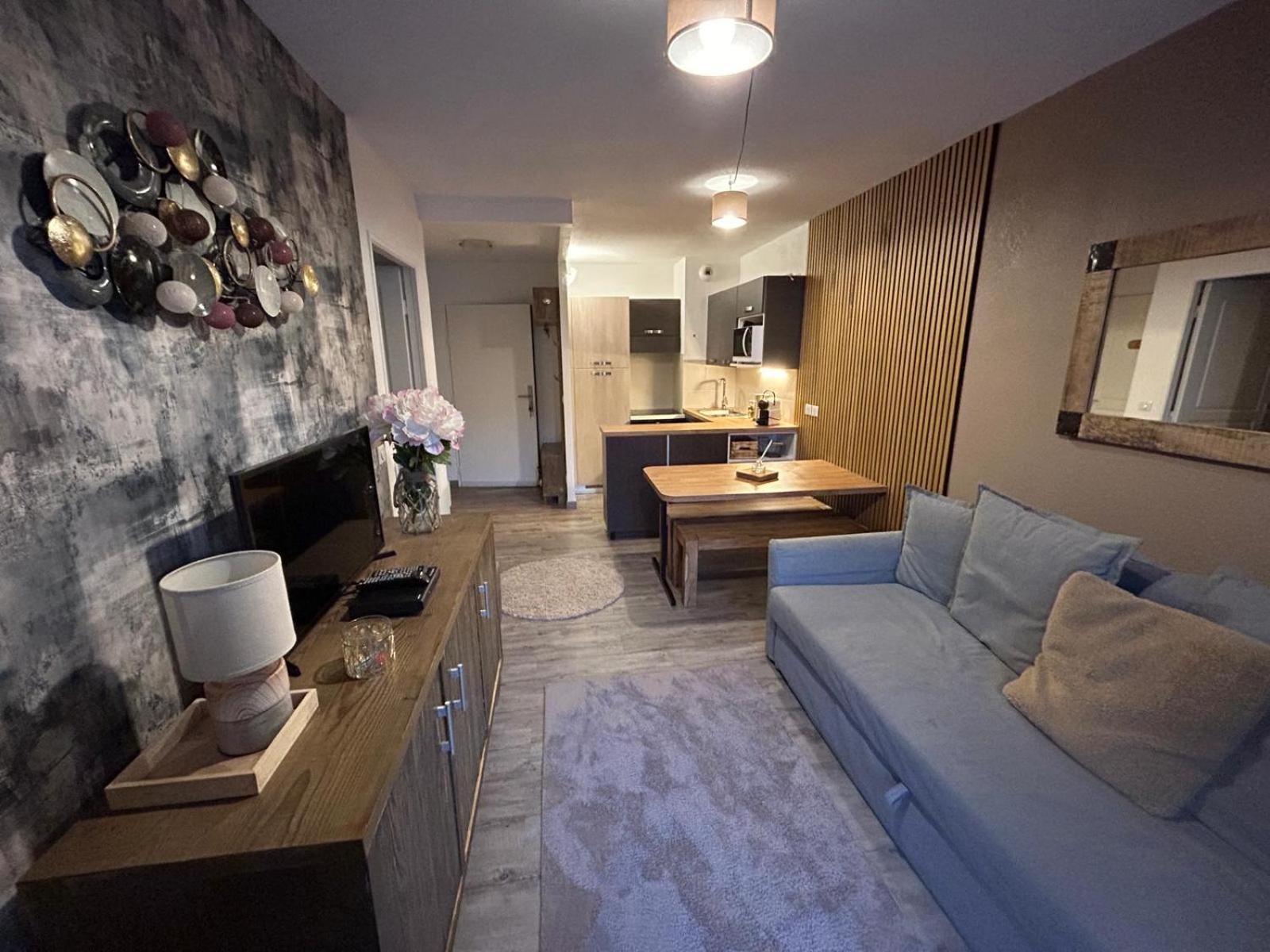 Superbe Appartement Avec Piscine Et Garage Péone Esterno foto